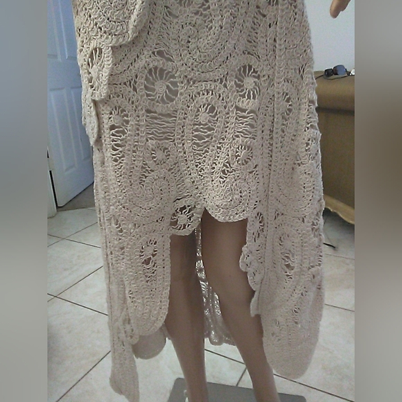 BNWOT AMZ. HANDMADE CROCHET SKIRT/TOP SET (3 WAYS SKIRT) CREAM SEE Measurements - Picture 10 of 16